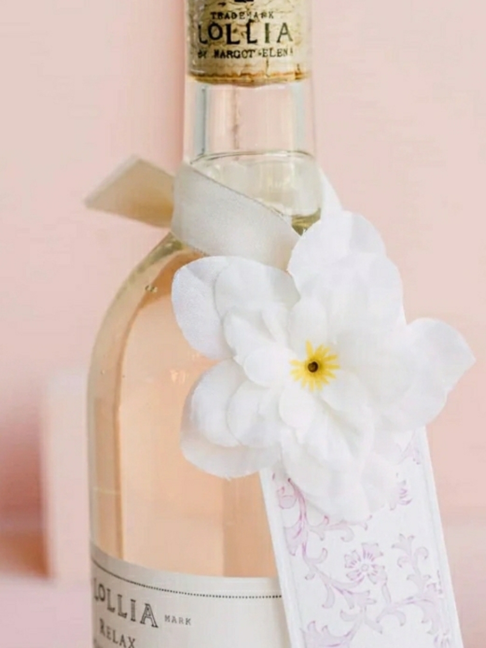 Lolli White Floral Scented Body Oil with Ribbon Accent